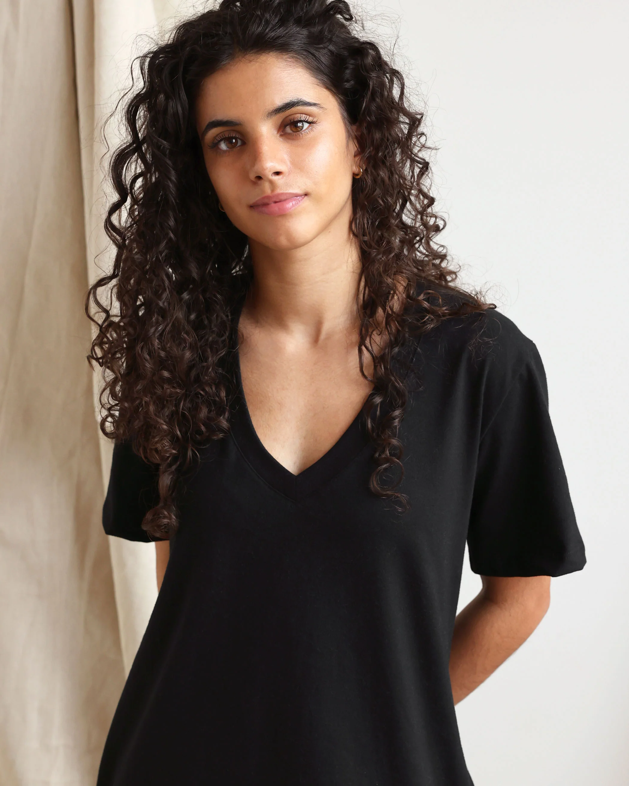 V-Neck Midi T-Shirt Dress Black - Image 6